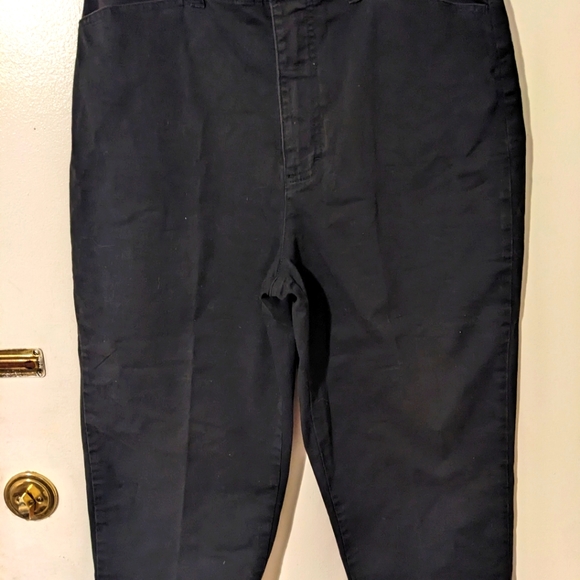 Gloria Vanderbilt Crop Pants 10 - Picture 2 of 3